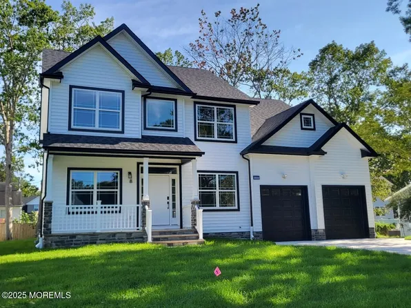 1215 Canal Avenue, Manahawkin, NJ 08050