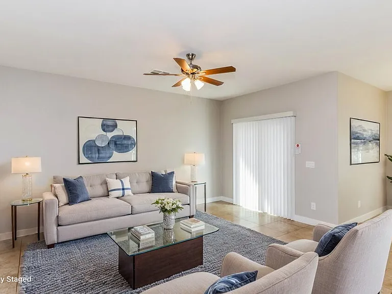 9623 Vega Carpio Ave — Photo 5