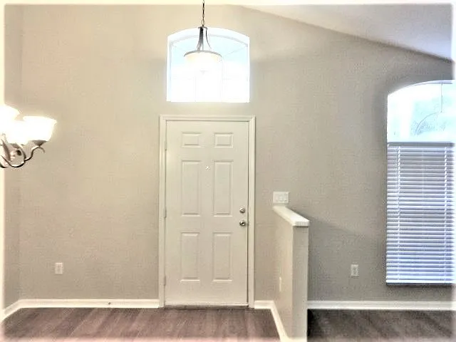 12826 Lake Vista Dr — Photo 9