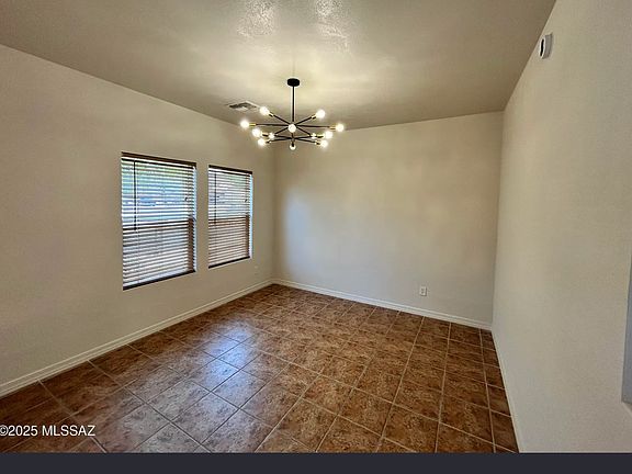 2nd image of 3365 N River Rapids Dr