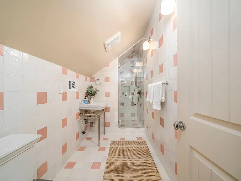 7142 Marshfield Way — Photo 25