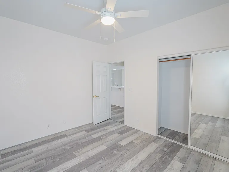 1825 E Shore Villas Dr #DRIVE44 — Photo 18