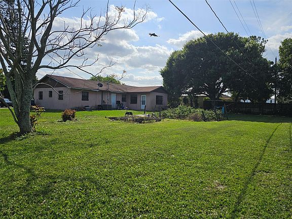 2nd image of 809 Della Tobias Avenue