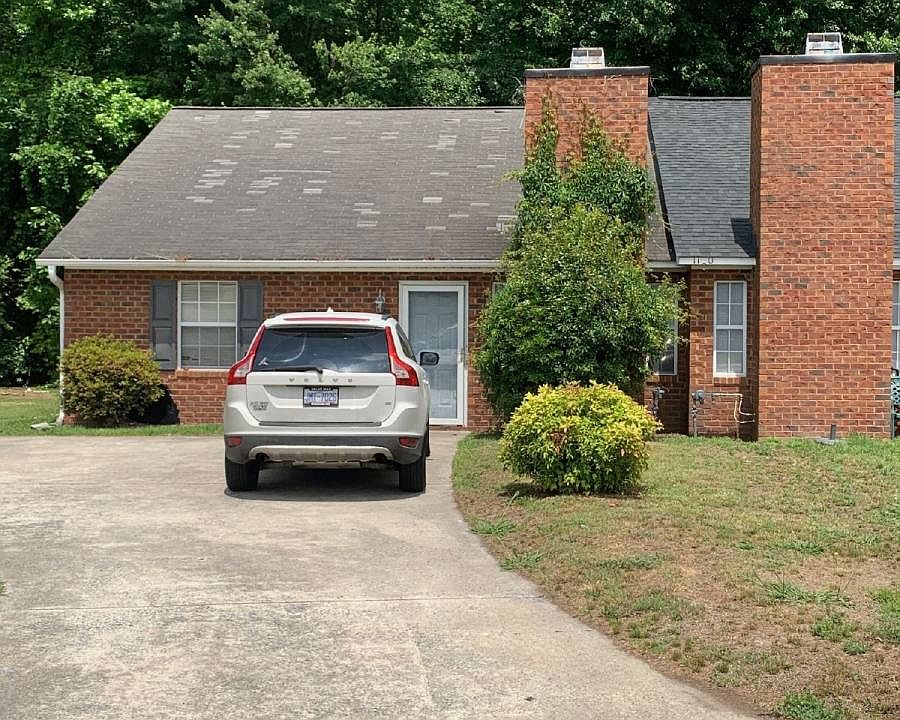 1st image of 1100A Holden Dr