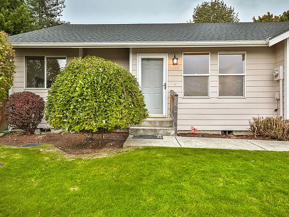 4th image of 3311 18th Street Pl SW