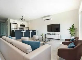 14 Loraine St #1A, Winnipeg, MB R2M0K4