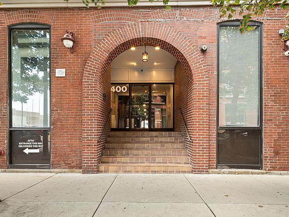 2nd image of 400 S Green St APT 212