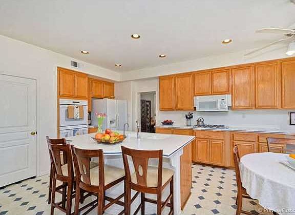 3rd image of 5038 Brookburn Dr