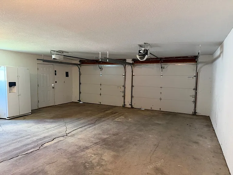 1522 Cron St — Photo 21