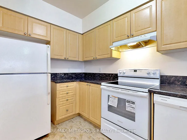 7340 Markham Rd #107 — Photo 6