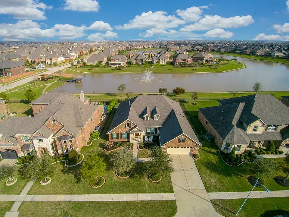 1st image of 27310 Wooded Canyon Dr