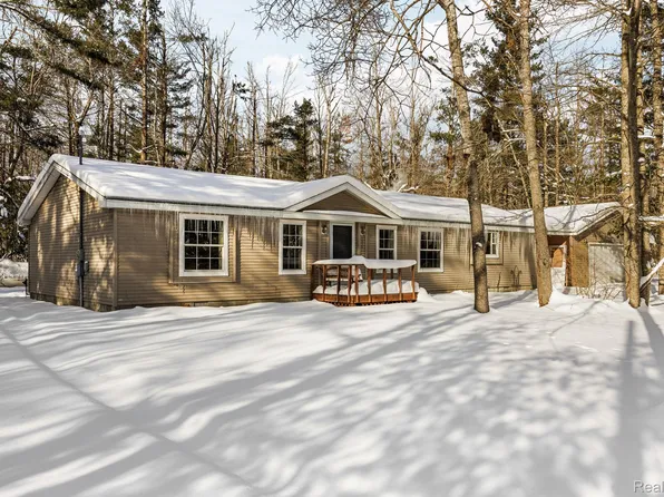 2836 Lone Pine Rd, Gaylord, MI 49735