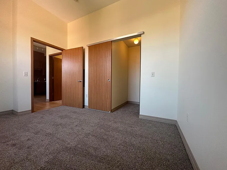 Abbott Apartments — Photo 30