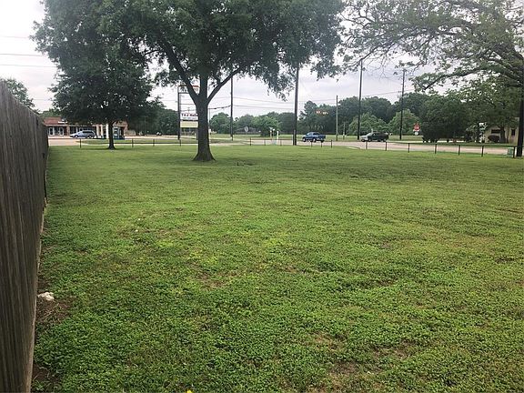 3rd image of 0 E 5th St