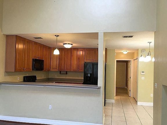 2nd image of 3237 Sawtooth Dr