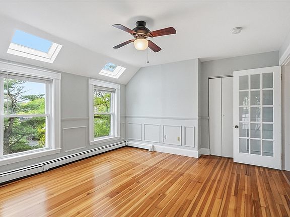 4th image of 7 Leamington Rd #3