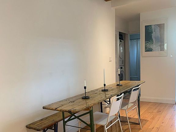 3rd image of 134 Eldridge St APT 6