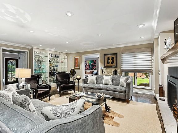 3rd image of 3931 Walnut Ct