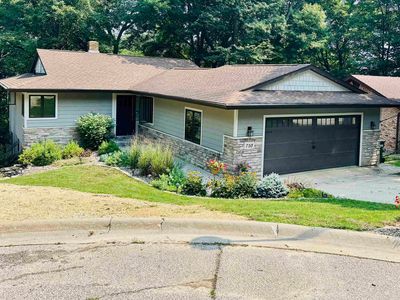 710 Woodland Dr NW, Elkader, IA, 52043