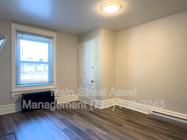 2108 Walnut St #1 — Photo 16