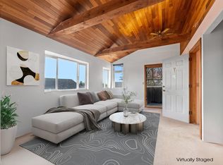 4535 Rupert St, Vancouver, BC V5R2J4