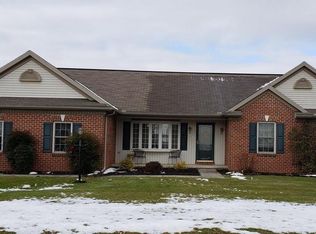 90 Rock Rd, Ephrata, PA 17522