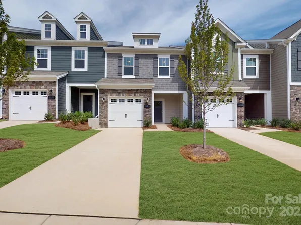 3164 Lilac Grove Dr, Charlotte, NC 28269