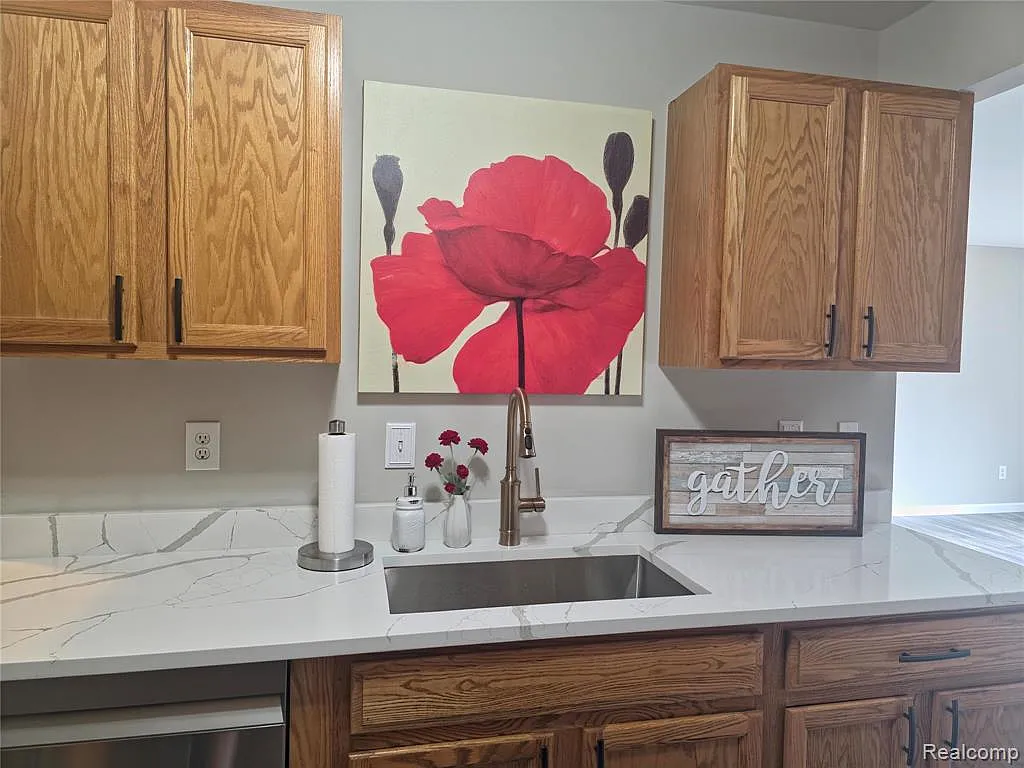 2 bed, 1345 sqft, $2,000 — Photo 3