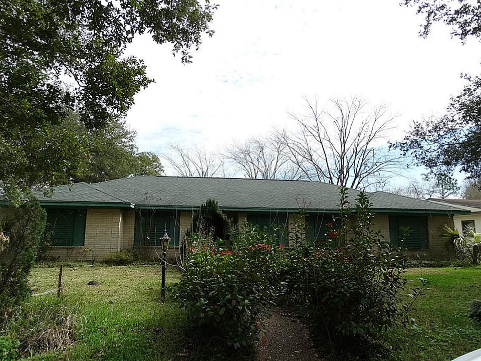 1st image of 5001 Oak Ln
