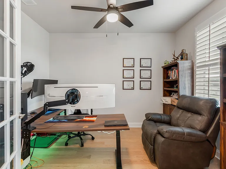 3041 Shandor St — Photo 12