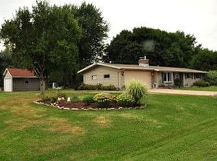 714 Dawn Ct, Neenah, WI 54956