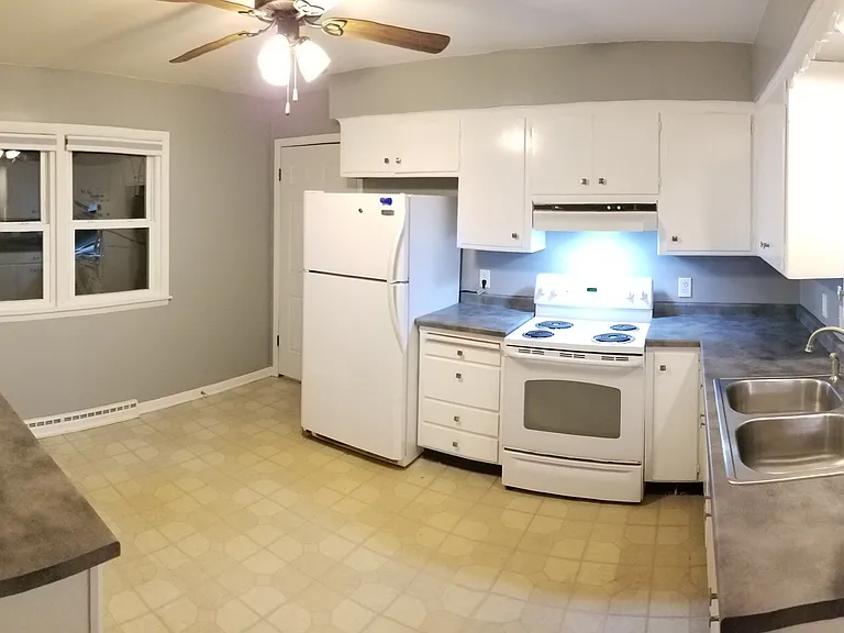 4810-4812 Camden Rd #4810 — Photo 12