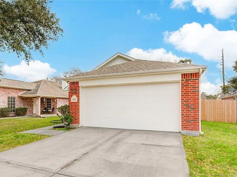 4522 Cannongate Dr — Photo 3
