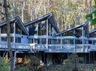 8 Laurel Ln, Greenwich, CT 06830