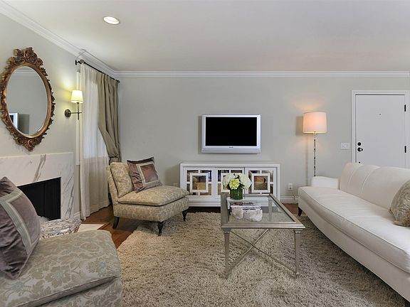 4th image of 7434 Herschel Ave Unit 3