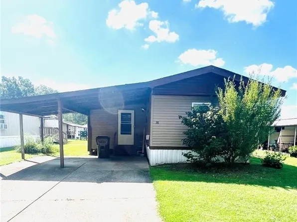 38 Carroll Ave, Orwell, OH 44076