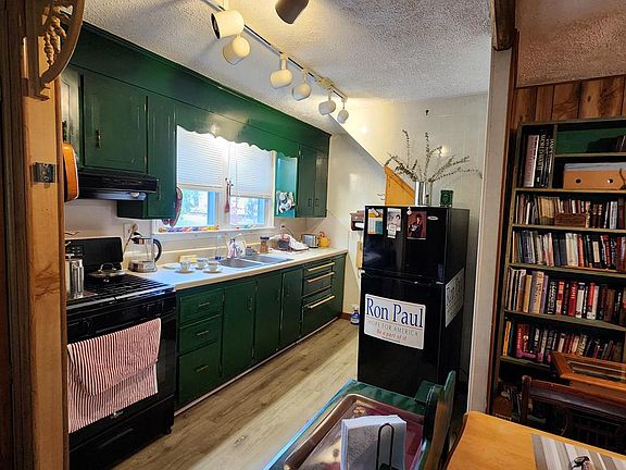 5th image of 715 Grove Ave