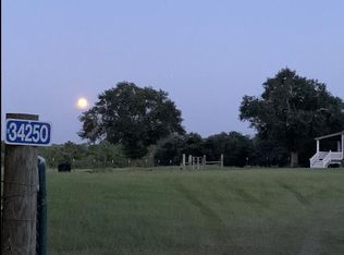 34250 Douglas Rd #1, Hempstead, TX 77445