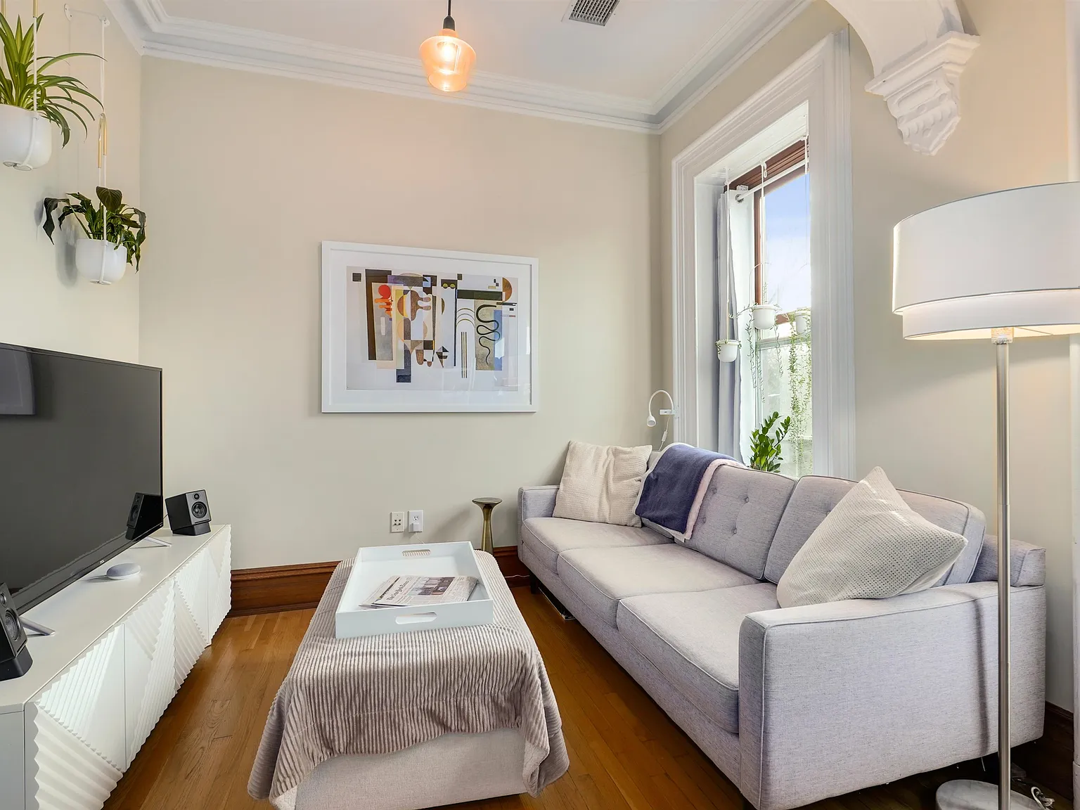1 bed, 1.0 bath, $3,700 — Photo 4