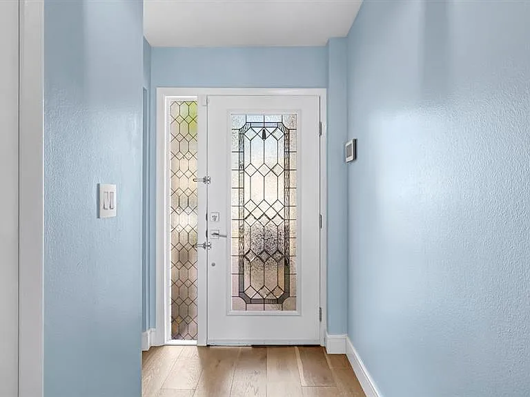 7 Emerald Ct — Photo 3