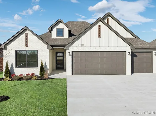 22925 E 107th St S, Broken Arrow, OK 74014