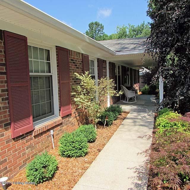 1st image of 8704 Lakeridge Dr