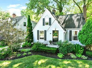 23731 Russell Rd, Bay Village, OH 44140