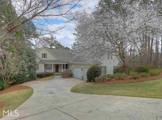 1050 Plantation Point Dr, Greensboro, GA