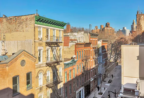 Rented by Compass | media 17