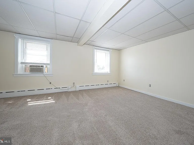 1 S Valley Rd #202 — Photo 18