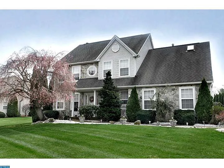 637 Nicole Dr photo 1