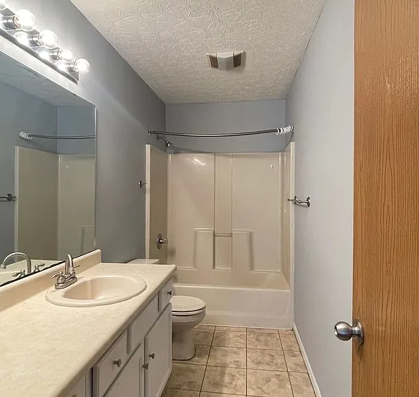 2417 Depauw Dr — Photo 16