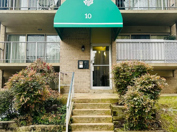 (undisclosed Address), Alexandria, VA 22304