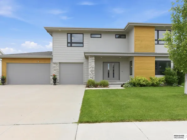 2514 N 184th St, Elkhorn, NE 68022